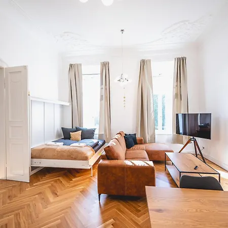 Appartement Tip! Design-apartment In Toplage 75qm In Szeneviertel
