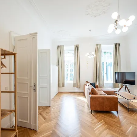 Tip! Design-apartment In Toplage 75qm In Szeneviertel